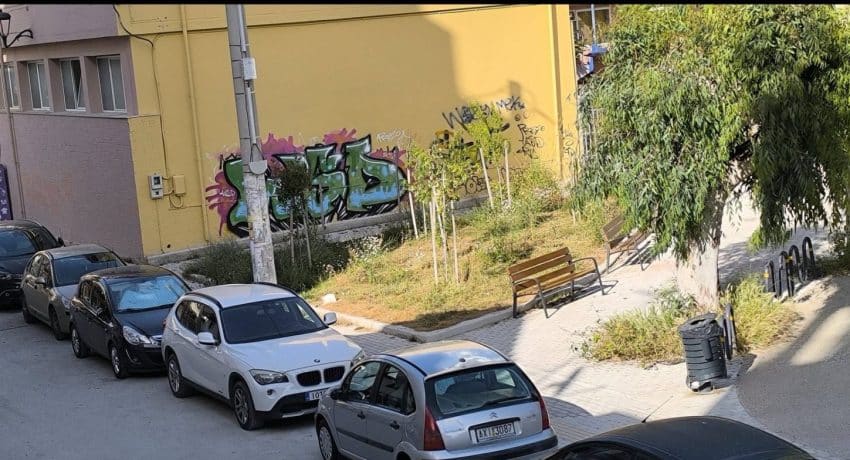 Πάτρα: Σε εγκατγάλειψη η πλατεία Ανδρούτσου στο Βλατερό