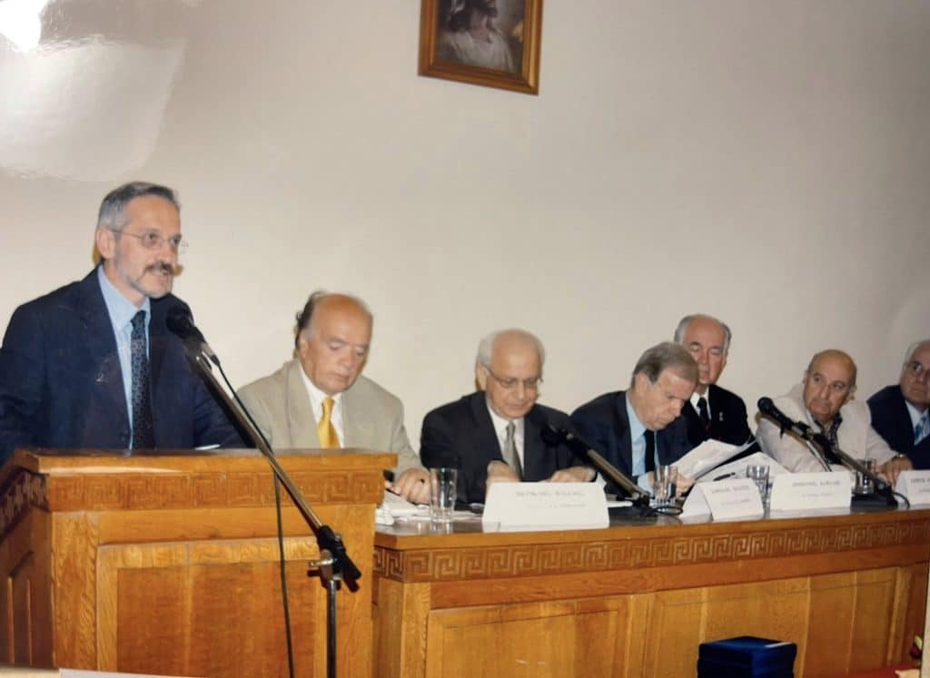 Πάτρα: Ο Γιώργος Ρώρος αποχαιρετά με ιστορικές φωτογραφίες τον Σοφοκλή Κολαϊτη