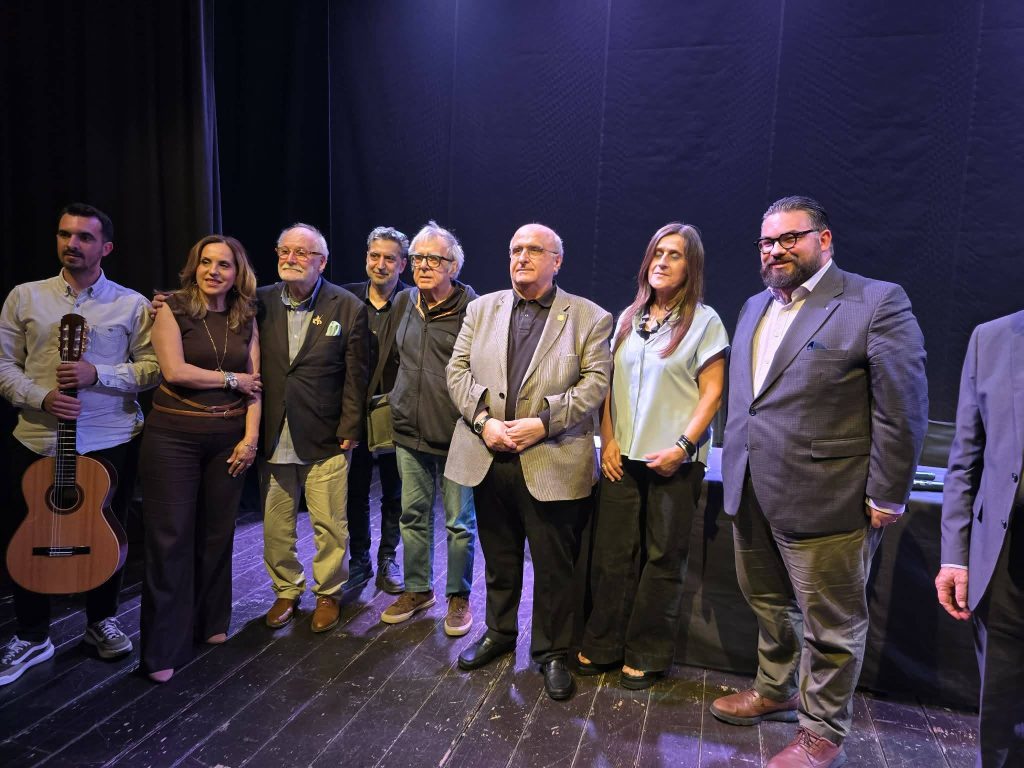 Πάτρα: Προυσιάστηκαν τα "Χειρόγραφα" του Αντώνη Σκιαθά - Το σημείωμα του Πρύτανη
