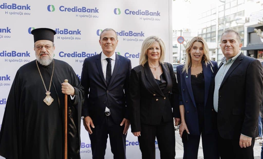 Δείτε φωτό: Εγκαίνια για τα καταστήματα Νέας Εμπειρίας της CrediaBank σε Καλαμάτα και Πάτρα