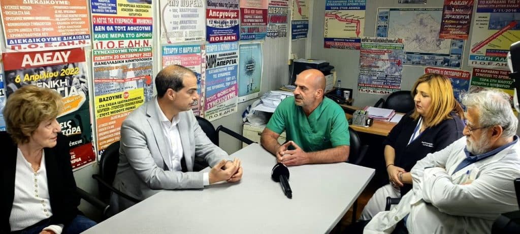 Ο γραμματέας της Νέας Αριστεράς, Γαβριήλ Σακελλαρίδης στο Νοσοκομείο "Αγιος Ανδρέας" - φωοτ και βίντεο