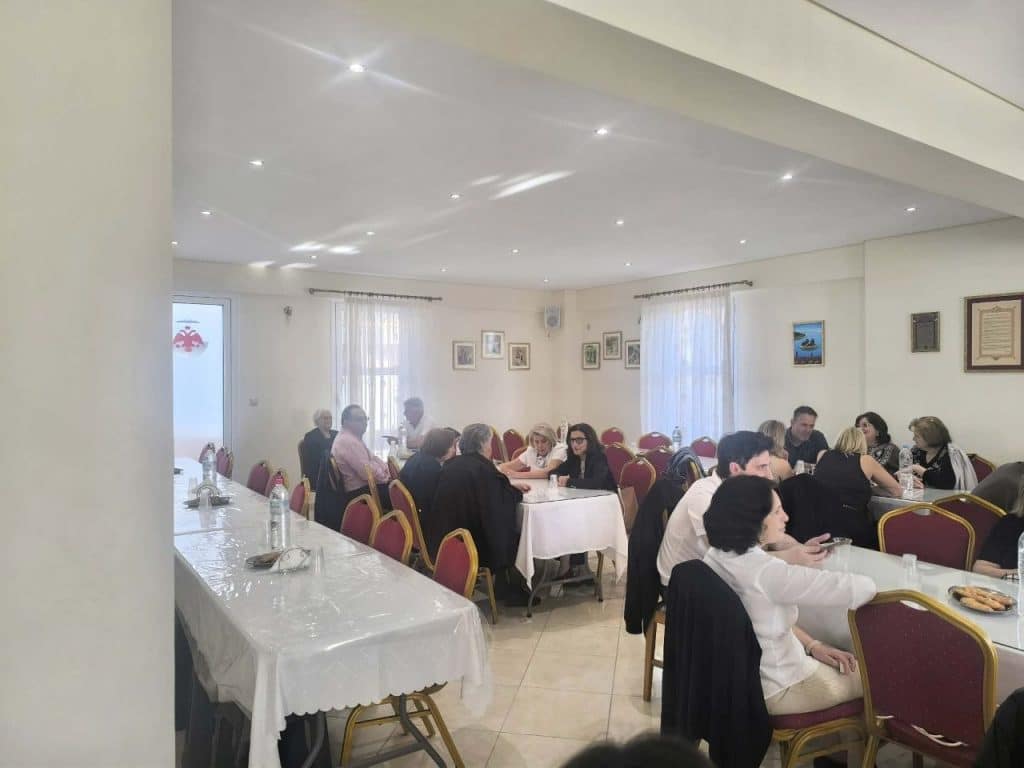 Πραγματοποιήθηκε η παρουσίαση του βιβλίου της Σοφίας Καυκοπούλου με τίτλο " Στα χείλη πεταλούδες" - φωτο