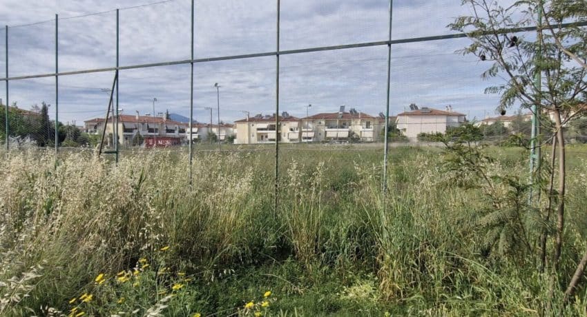 Πάτρα: Στην εγκατάλειψη το γήπεδάκι της Λεύκας και ο χώρος αναψυχής – Η καταγγελία του δημοτικού συμβούλου Φ. Οικονόμου Πάτρα: Στην εγκατάλειψη το γήπεδάκι της Λεύκας και ο χώρος αναψυχής – Η καταγγελία του δημοτικού συμβούλου Φ. Οικονόμου