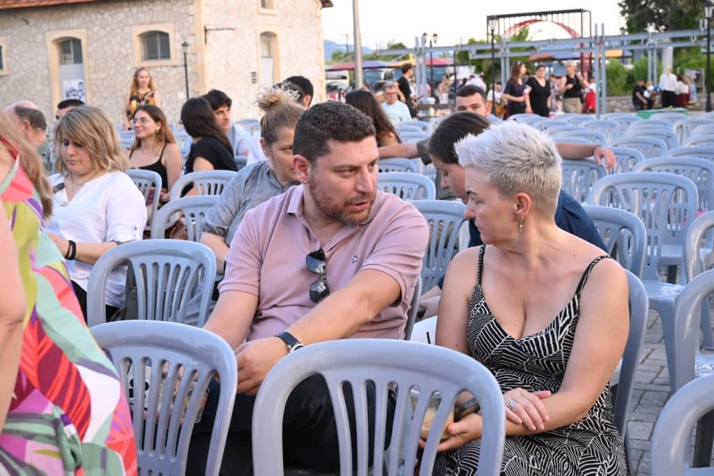 Πάτρα - φωτο: μήνυμα ενάντια στον εθισμό και κάθε μορφής εξάρτηση