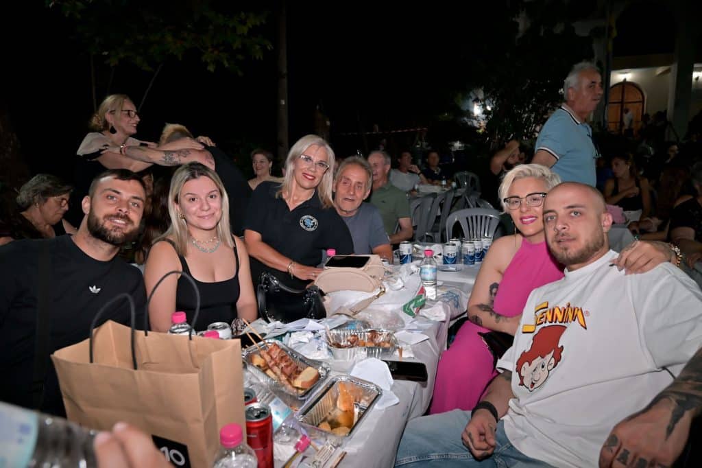Πάτρα: Το γλέντι της παράδοσης στους Μύλους – Πανηγύρι Αγίων Αποστόλων Πέτρου και Παύλου - φωτο