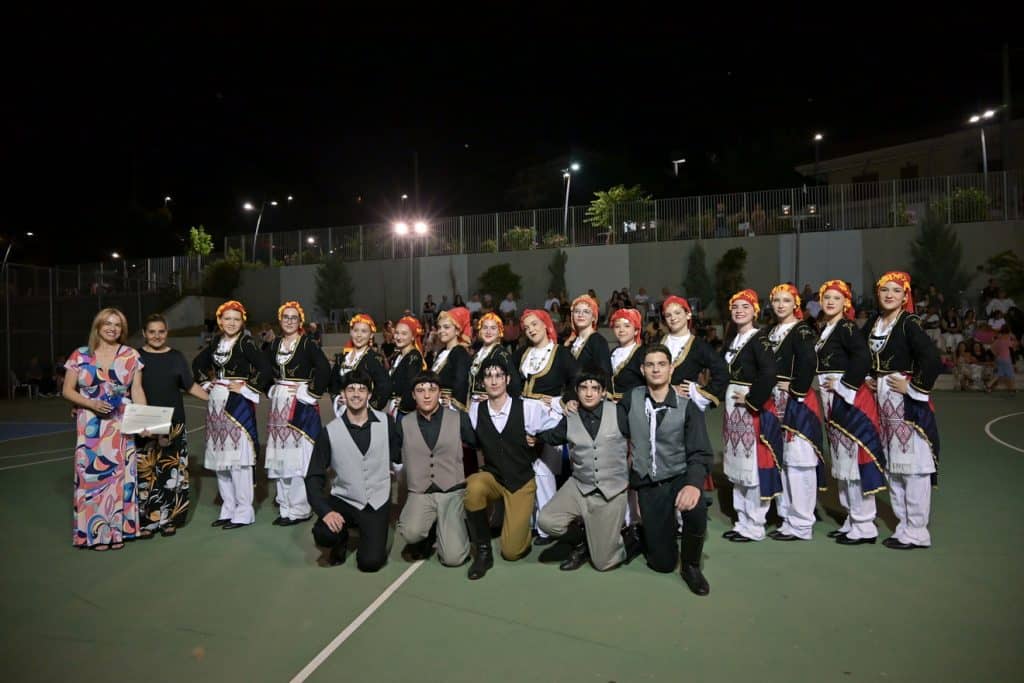 Με ιδιαίτερη επιτυχία πραγματοποιήθηκε την Κυριακή 21 Ιουνίου 2026, στην πλατεία Άνω Συχαινών, το 4ο Παιδικό - Εφηβικό Φεστιβάλ Χορού