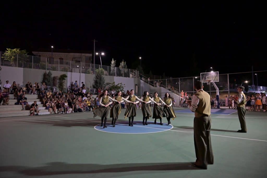 Με ιδιαίτερη επιτυχία πραγματοποιήθηκε την Κυριακή 21 Ιουνίου 2026, στην πλατεία Άνω Συχαινών, το 4ο Παιδικό - Εφηβικό Φεστιβάλ Χορού