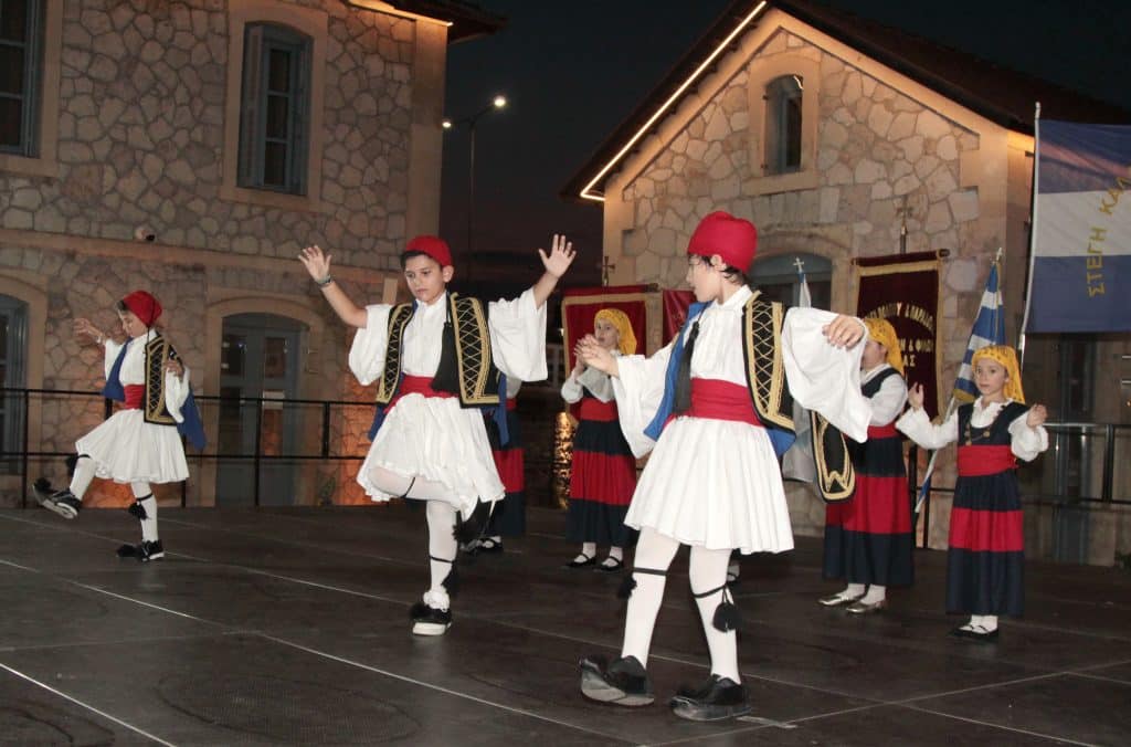 Μια μαγική βραδιά παράδοσης και πολιτισμού στην Τελετή Λήξης των Χορευτικών Τμημάτων της Στέγης Καλαβρυτινών και Φίλων Πάτρας «ΑΓΙΑ ΛΑΥΡΑ» στα Παλαιά Σφαγεία