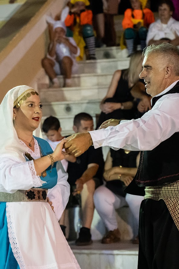 Πάτρα: Οι Καλαβρυτινοί γιόρτασαν την λήξη των χορευτικών τμημάτων μαζί με συγκροτήματα από την Ουκρανία - φωτο