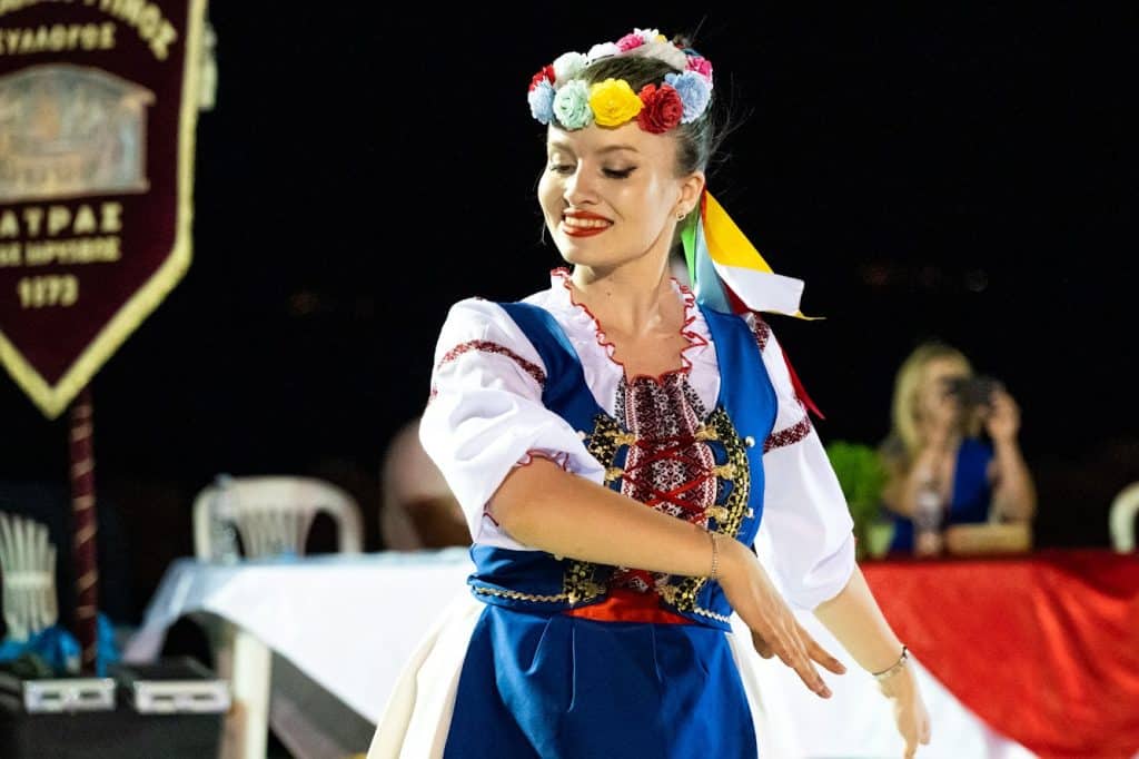 Πάτρα: Οι Καλαβρυτινοί γιόρτασαν την λήξη των χορευτικών τμημάτων μαζί με συγκροτήματα από την Ουκρανία - φωτο
