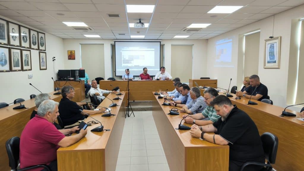 Επιμελητήριο Αχαΐας - Παπαχριστόπουλος: «Πιέζομαι για ανεξαρτητοποίηση» - «Σκιώδης» ο αντιπολιτευτικός ρόλος