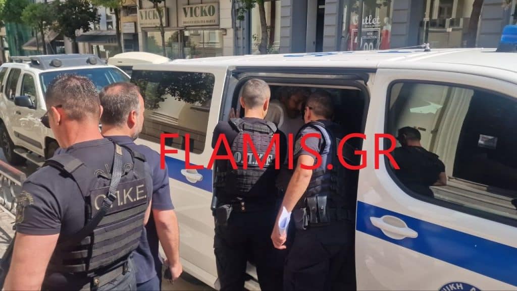 Πάτρα: Στον Εισαγγελέα 26 χρόνια μετά ο Τζέιμς Δαλαμάγκας! Εβρισε τους δημοσιογράφους - φωτο