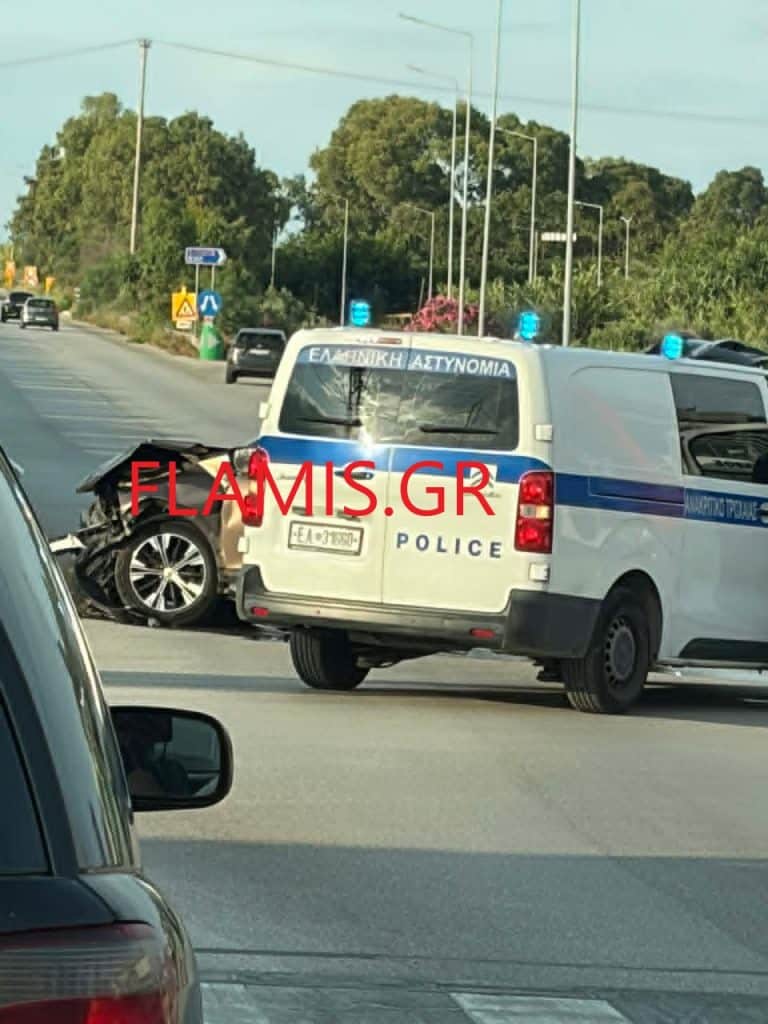 Πάτρα: Πανικός στα Μποζαϊτικα από τροχαίο! "Του 'φυγε" κοντά στην Διγενή Ακρίτα - φωτο και βίντεο