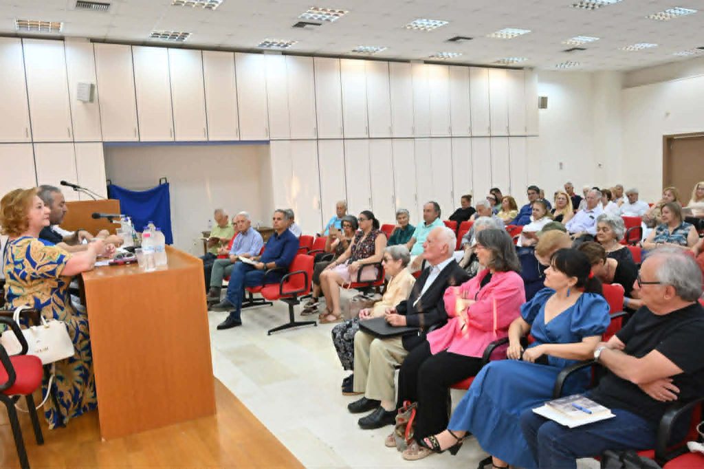 Αχαϊα: Με επιτυχία η παρουσίαση του βιβλίου της συγγραφέως-ερευνήτριας Χριστίνας Ν. Φίλιππα - φωτο