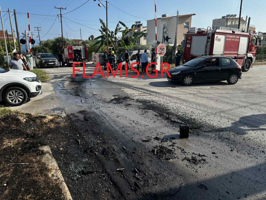 Θρίλερ στα Βραχνέϊκα! Επιασε φωτιά το ταμπλό αυτοκινήτου ενώ ήταν εν κινήσει! Κατέληξε στις γραμμές του τρένου - φωτο