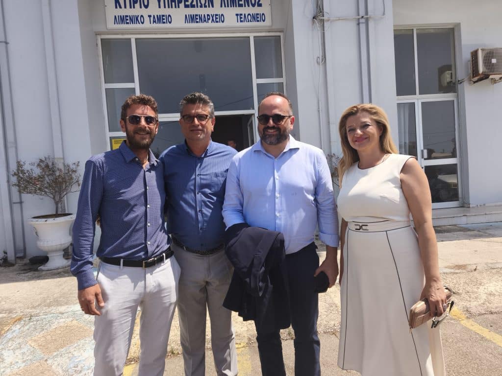 Επίσκεψη του Υπουργού Ναυτιλίας και Νησιωτικής Πολιτικής Βασίλη Κικίλια στο Λιμάνι της Κυλλήνης