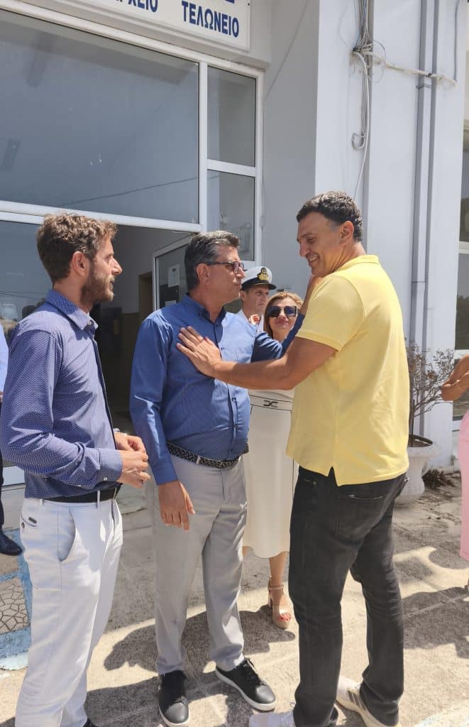Επίσκεψη του Υπουργού Ναυτιλίας και Νησιωτικής Πολιτικής Βασίλη Κικίλια στο Λιμάνι της Κυλλήνης