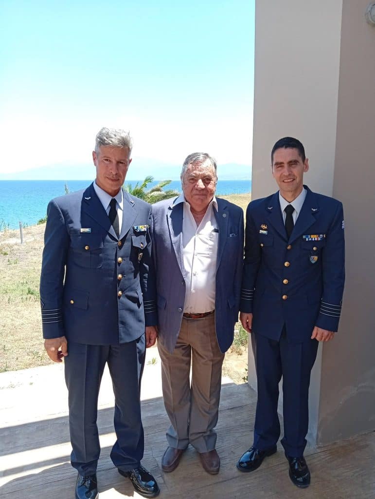 Αραξος - φωτο: τελετή παράδοσης και παραλαβής Διοικητού Αραξος - φωτο: τελετή παράδοσης και παραλαβής Διοικητού