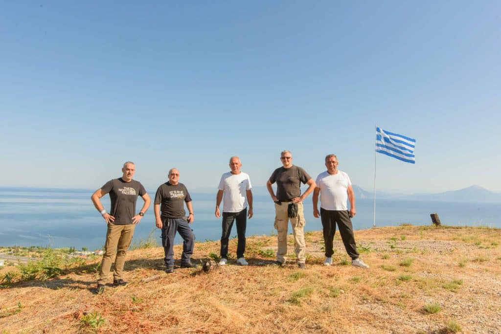 Θεριανό Πατρών: Το πολυβολείο τύπου Tobruk, τα 2 καταφύγια και τα ορύγματα μάχης! φωτο
