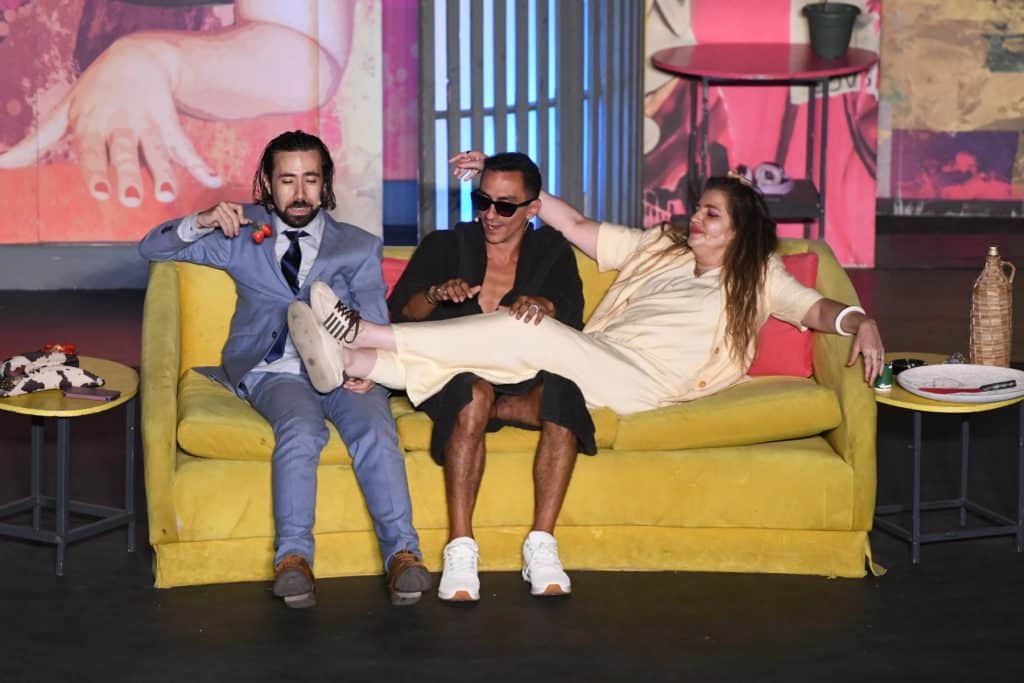 Πάτρα: Πολύ γέλιο από την «Οικογένεια Τσεκμέ»…