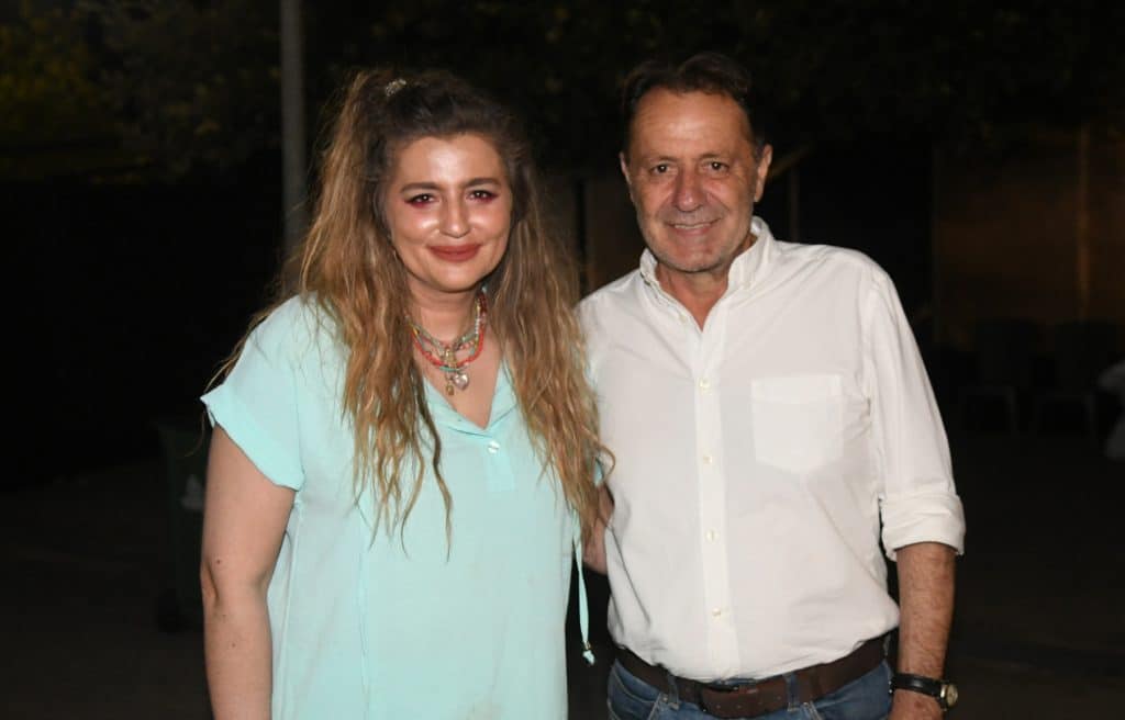 Πάτρα: Πολύ γέλιο από την «Οικογένεια Τσεκμέ»…