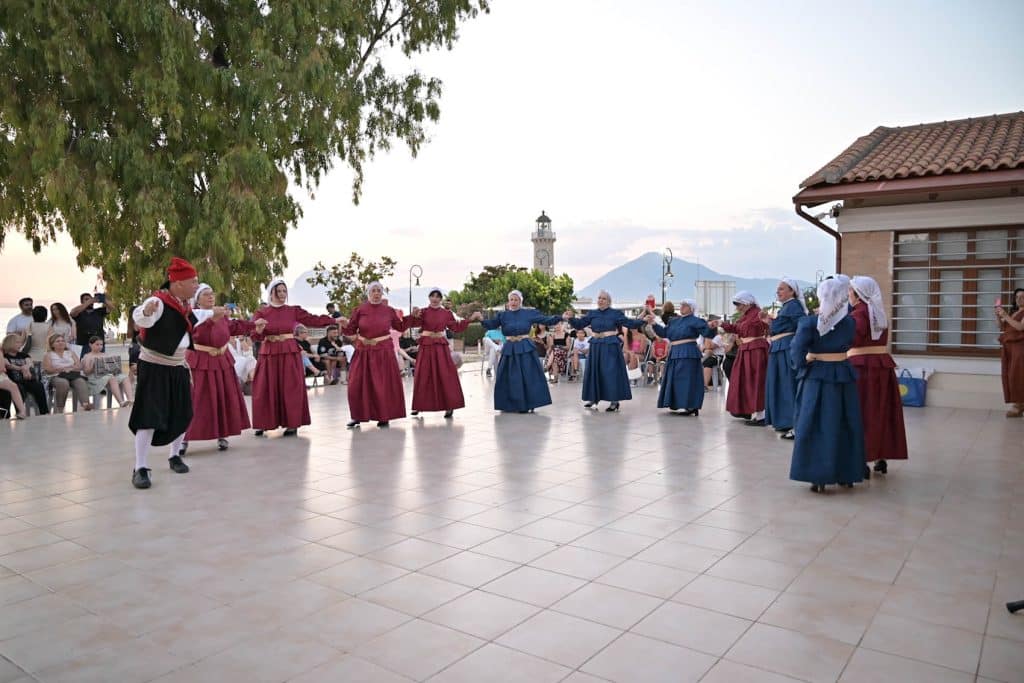 Πάτρα: Με επιτυχία η Έκθεση Ζωγραφικής & Παράσταση Χορού από τα «Χαρούμενα Χαμόγελα