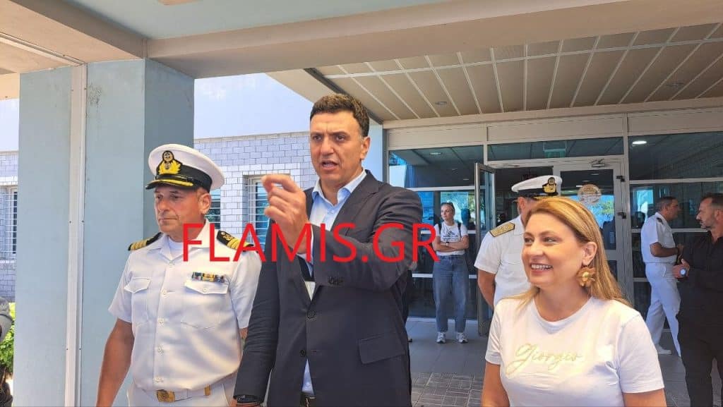 Την ώρα που η Ηγουμενίτσα... τρέχει με 1000... ο Βασίλης Κικίλιας υπόσχεται ότι θα "ακμάσει" ξανά το λιμάνι της Πάτρας - βιντεο Την ώρα που η Ηγουμενίτσα... τρέχει με 1000... ο Βασίλης Κικίλιας υπόσχεται ότι θα "ακμάσει" ξανά το λιμάνι της Πάτρας - βιντεο