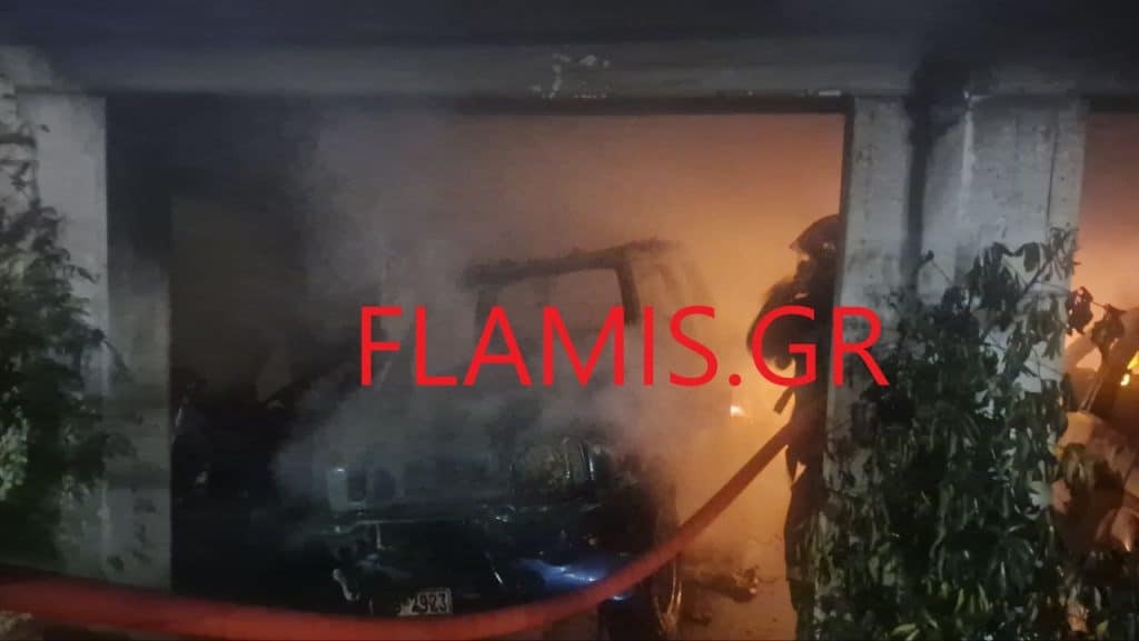 Πάτρα: 4 τα οχήματα που έκαψαν στην πυλωτή πολυκατοικίας! Δείτε την καταστροφή! "Κάποιον έψαχνε η ΕΛ.ΑΣ. προ ημερών"