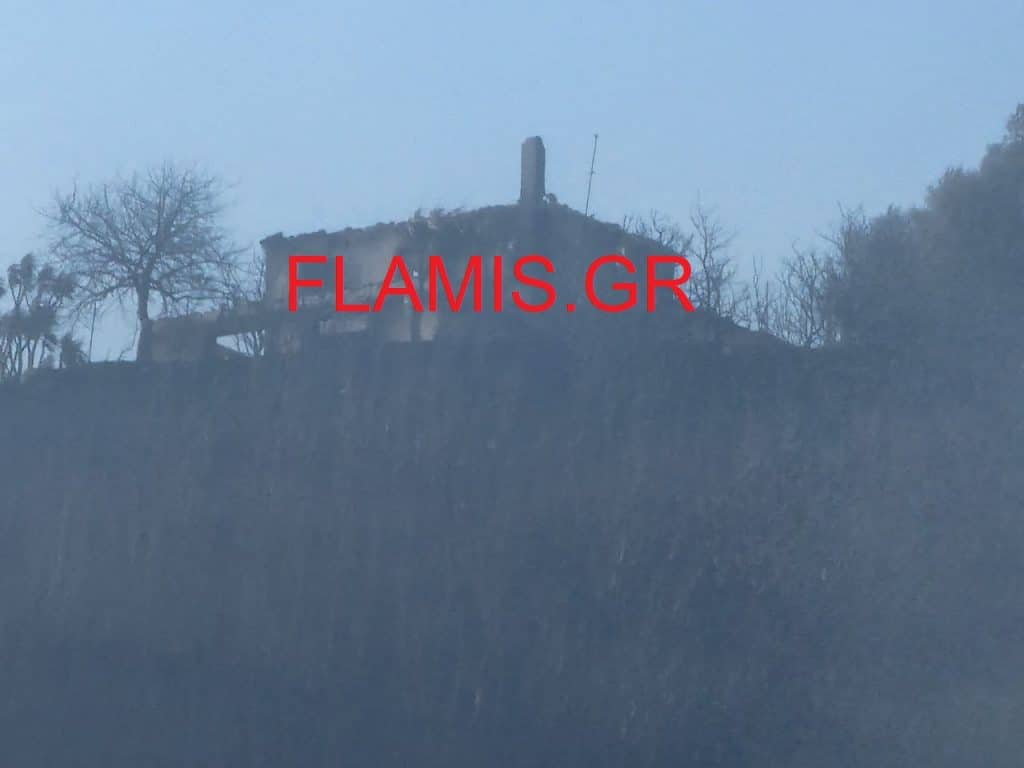 Ώρα 8 π.μ. - Το flamis.gr στο μέτωπο της φωτιάς στο Φλόκα - Καήκε ένα σπίτι
