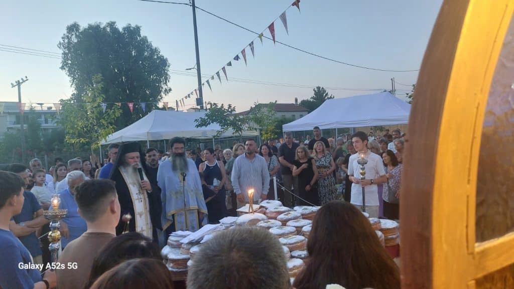 Με εκκλησιαστική λαμπρότητα η πρώτη επίσημη πανήγυρη του Παρεκκλησίου του Οσίου Παϊσίου του Αγιορείτου στην Παραλία Πατρών - φωτο
