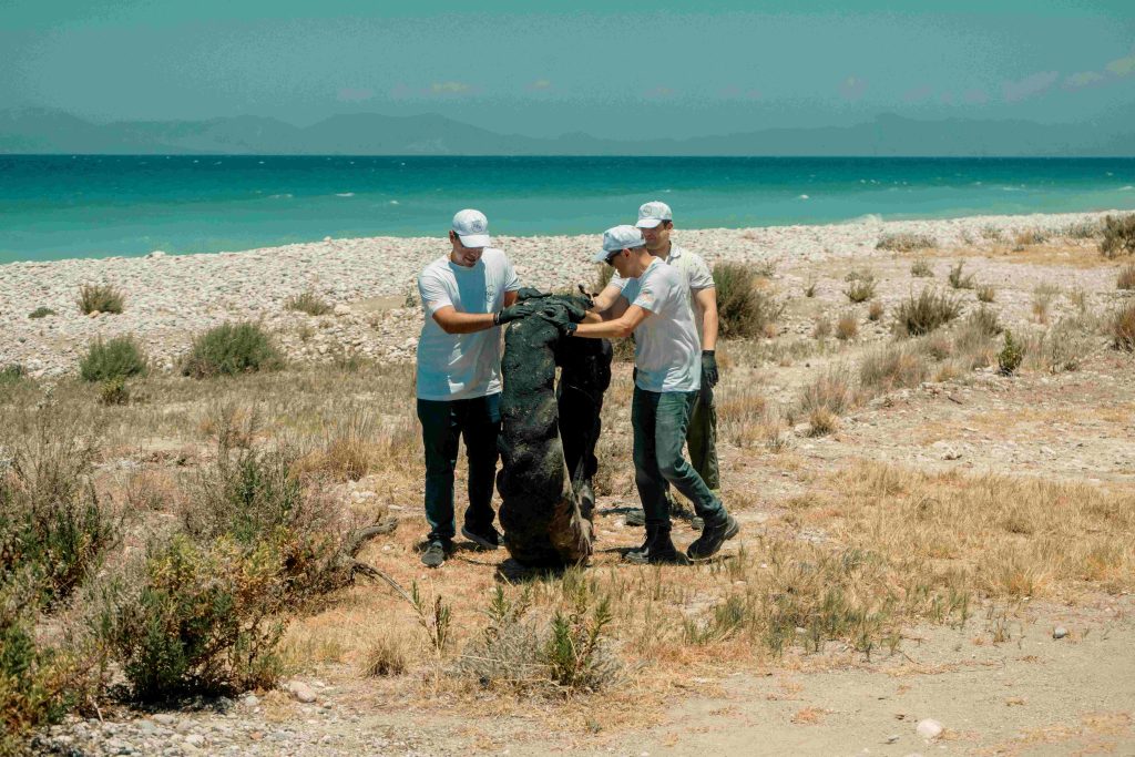 ΔΕΗ: Πέντε χρόνια δράσεων για την προστασία των ελληνικών ακτών με νέο σταθμό τη Ρόδο