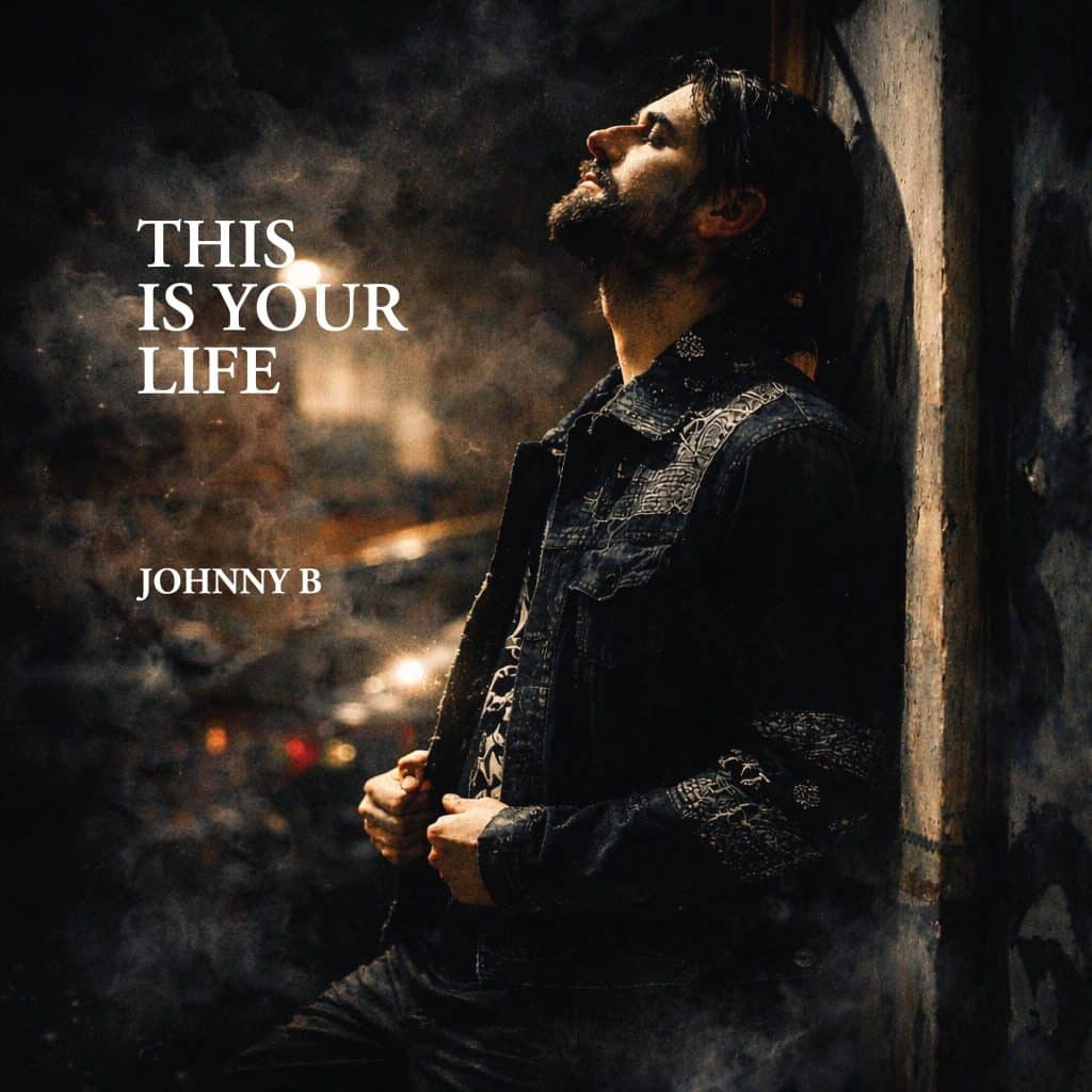 Johnny B: «Η μουσική είναι ο τρόπος να μετατρέπω όσα ζω σε ιστορίες» - φωτο