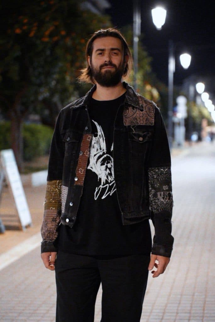 Johnny B: «Η μουσική είναι ο τρόπος να μετατρέπω όσα ζω σε ιστορίες» - φωτο