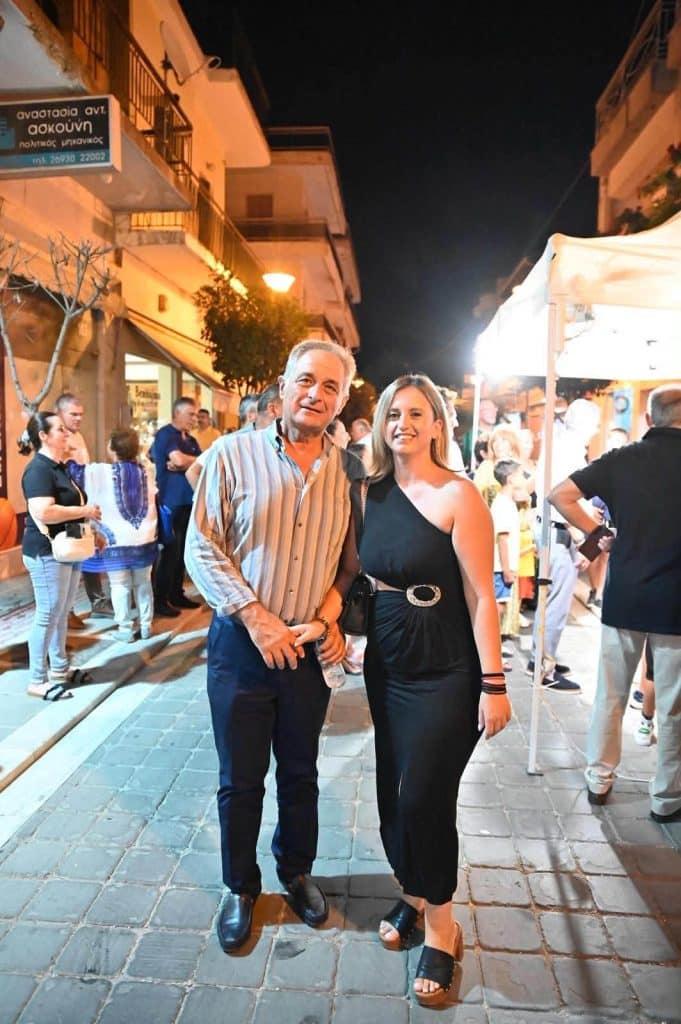 Δείτε δεκάδες φωτό: Ακρως επιτυχημένη η 2η νύχτα εμπορίου στην Κάτω Αχαϊα - Το αδιαχώρητο στην πόλη