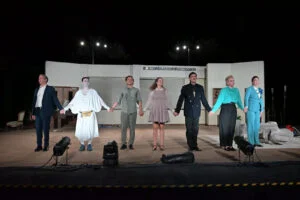 Πάτρα: Το αδιαχώρητο για την «Καρυάτιδα» του Γιώργου Καπουτζίδη