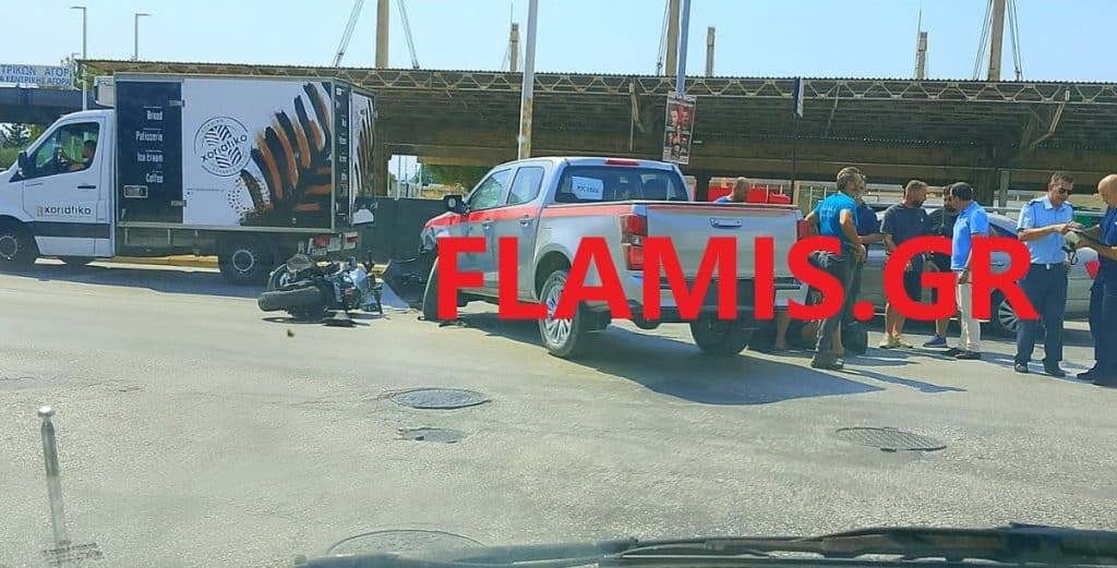 Πάτρα: Τροχαίο - σοκ στην Ακρωτηρίου με εμπλοκή αγροτικού και μηχανής! Η παροχή προτεραιότητας... στην διασταύρωση