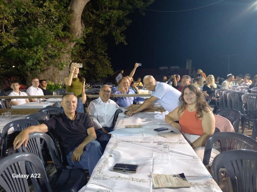 Παραδοσιακό γλέντι από τον Σύλλογο Δροσιάς Τριταίας “Οι Γιαννιάδες” – ΦΩΤΟ Παραδοσιακό γλέντι από τον Σύλλογο Δροσιάς Τριταίας “Οι Γιαννιάδες” – ΦΩΤΟ