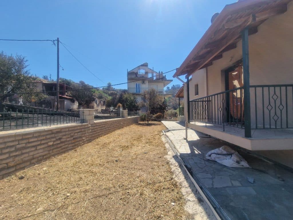 Πάτρα: Κόλαση το τριήμερο με 6 πυρκαγιές στην Δυτική Ελλάδα: Λες και οι φλόγες είχαν υψώσει τείχη στον Κορινθιακό κόλπο