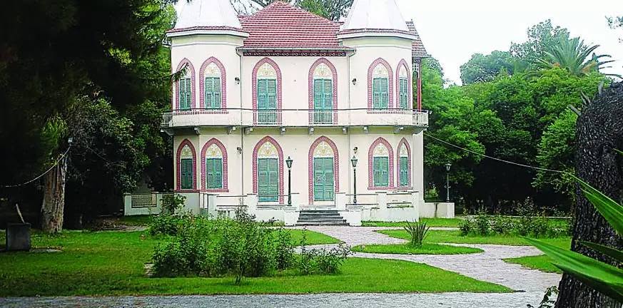 Το αρχοντικό Κόλλα στο πρώην ΑΤΕΙ και η ιστορία του Το αρχοντικό Κόλλα στο πρώην ΑΤΕΙ και η ιστορία του