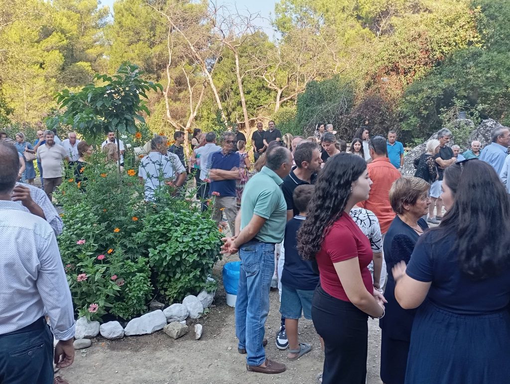 Αχαϊα: Συγκίνηση στην εορτή της Παναγίας της Τρύπας στην Δροσιά Τριταίας - φωτο