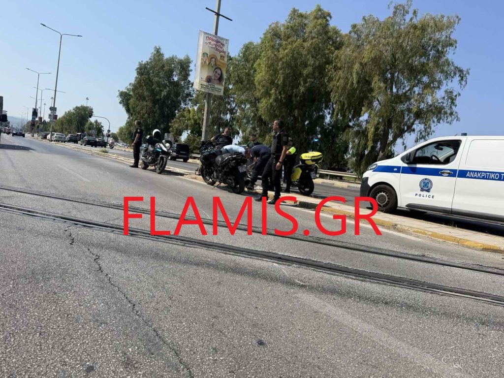 Πάτρα - ΤΩΡΑ: Τροχαίο στην Ακτή Δυμαίων! Κατέβαιναν οι μπάρες και η μοτοσικλέτα... εξετράπη! Επεσε στο έδαφος ο οδηγός - φωτο Πάτρα - ΤΩΡΑ: Τροχαίο στην Ακτή Δυμαίων! Κατέβαιναν οι μπάρες και η μοτοσικλέτα... εξετράπη! Επεσε στο έδαφος ο οδηγός - φωτο