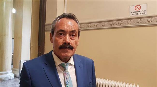Πάτρα: Η μαφία απειλεί Πατρινό δικηγόρο! Αλλάζει αυτοκίνητο και... εμφάνιση - φωτο Πάτρα: Η μαφία απειλεί Πατρινό δικηγόρο! Αλλάζει αυτοκίνητο και... εμφάνιση - φωτο