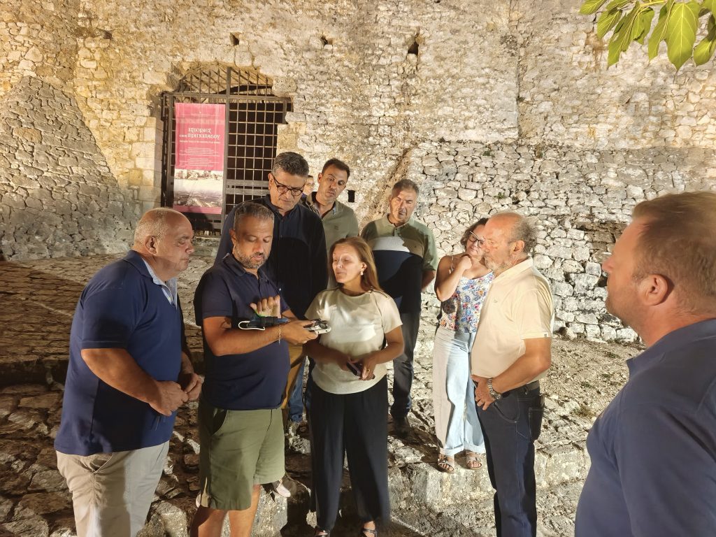 Το εμβληματικό Κάστρο Χλεμούτσι «έλαμψε» ξανά: Πραγματικότητα ένα αίτημα σχεδόν 10 ετών! φωτο