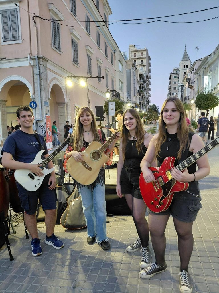 Πάτρα: Χρυσός Σεπτέμβρης» και γιορτή της Παγκόσμιας Ημέρας Εθελοντή Εθελοντή Δότη - φωτο