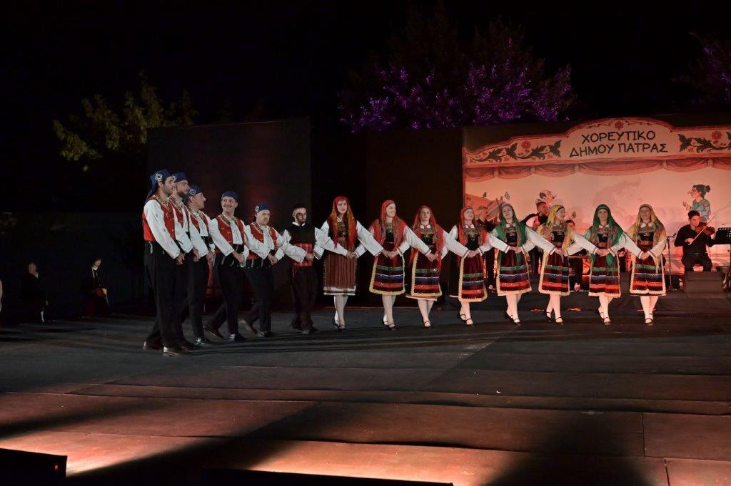 Πάτρα - φωτο: Η ιστορία μέσα από «Χνάρια μνήμης και χορού»
