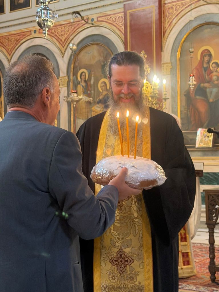 Γεωργία Ντάτσικα: Εδωσε το παρών στη Θεία Λειτουργία προς τιμήν του Αγίου Νεομάρτυρος Νικολάου Καρπενησιώτη