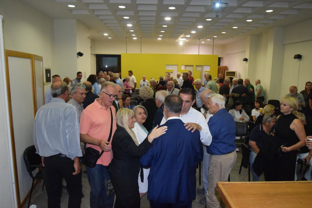 Πάτρα: Το ανακοίνωσε επίσημα ο Παναγιωτόπουλος ότι αλλάζει κόμμα! Κατάμεστη η αίθουσα του ΤΕΕ - φωτο
