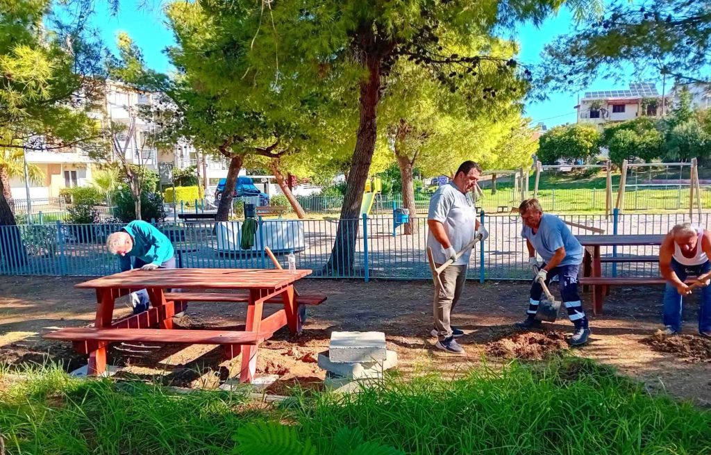 Πάτρα: Τραπέζια πικ νικ σε δύο περιοχές της πόλης - φωτο