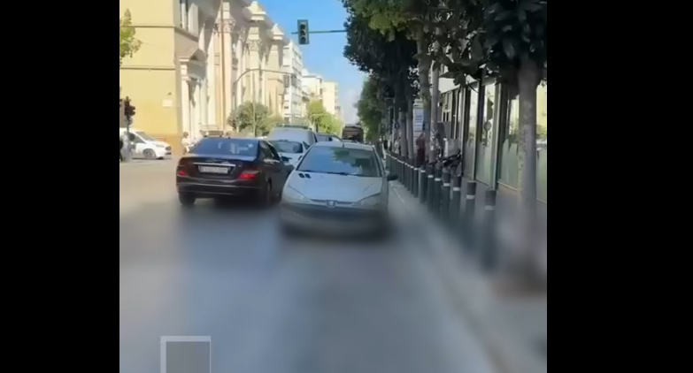 Το «επικό» παρκάρισμα οδηγού στο κέντρο της Πάτρας!