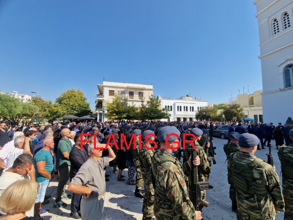 Θρήνος στον Πύργο για τον επισμηναγό Γιάννη Μπλέσιας- Συγλονιστικό βίντεο με το τελευταίο χειροκρότημα για τον ήρωα - Βίντεο και Φωτό